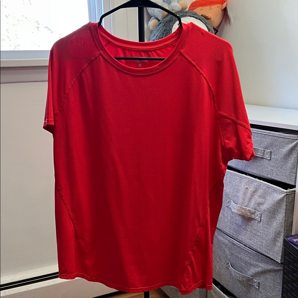 NWOT Red Performance Short-Sleeve Crew Neck Shirt
